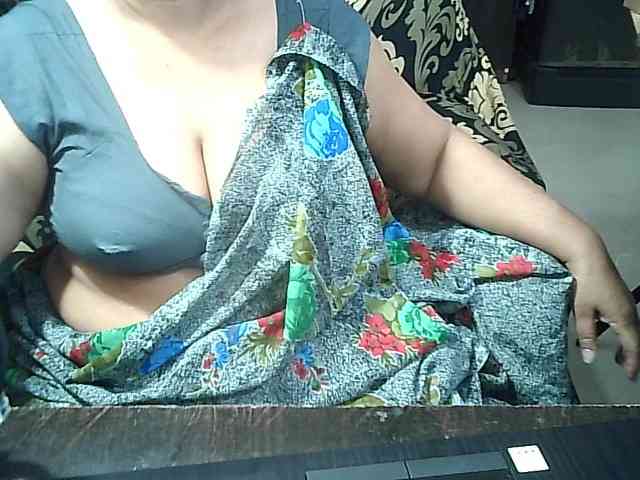 Indianbhabhimilf40 webcam