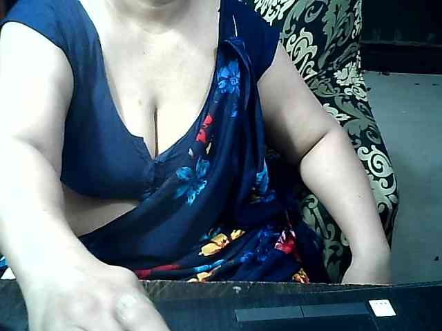 Indianbhabhimilf40 webcam