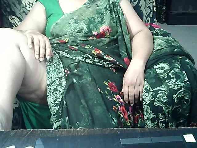 Indianbhabhimilf40 webcam