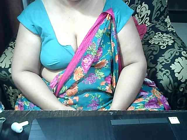 Indianbhabhimilf40 webcam