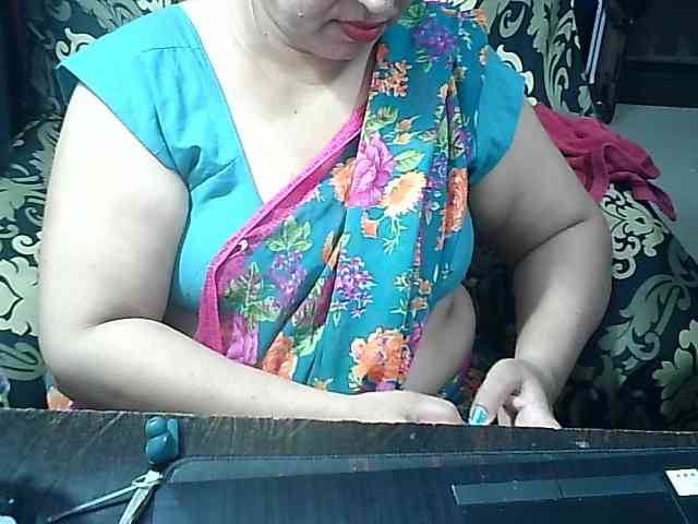 Indianbhabhimilf40 webcam