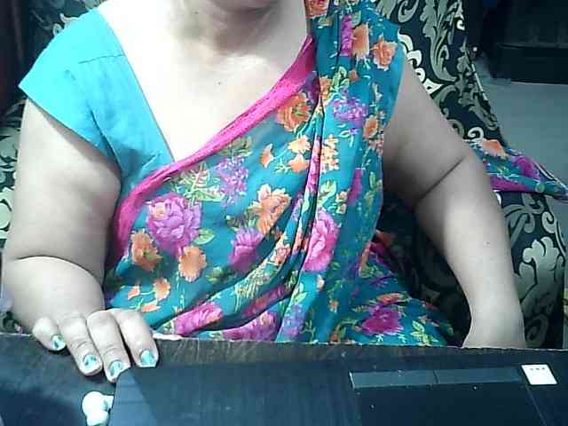 Indianbhabhimilf40 webcam