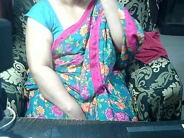 Indianbhabhimilf40 webcam