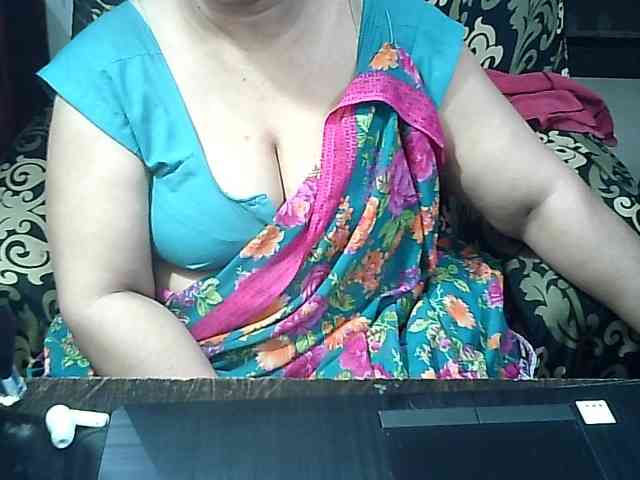 Indianbhabhimilf40 webcam