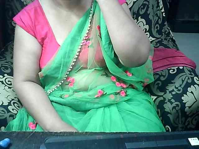 Indianbhabhimilf40 webcam