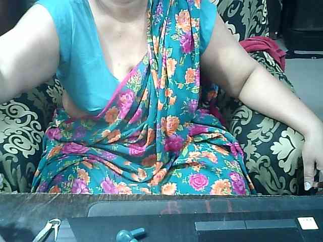 Indianbhabhimilf40 webcam