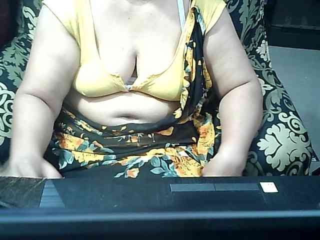 Indianbhabhimilf40 webcam