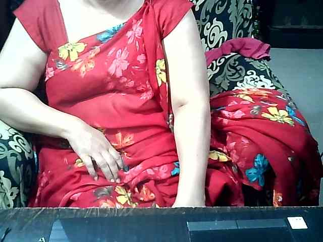 Indianbhabhimilf40 webcam