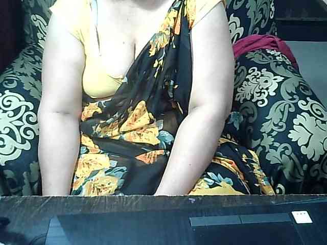 Indianbhabhimilf40 webcam