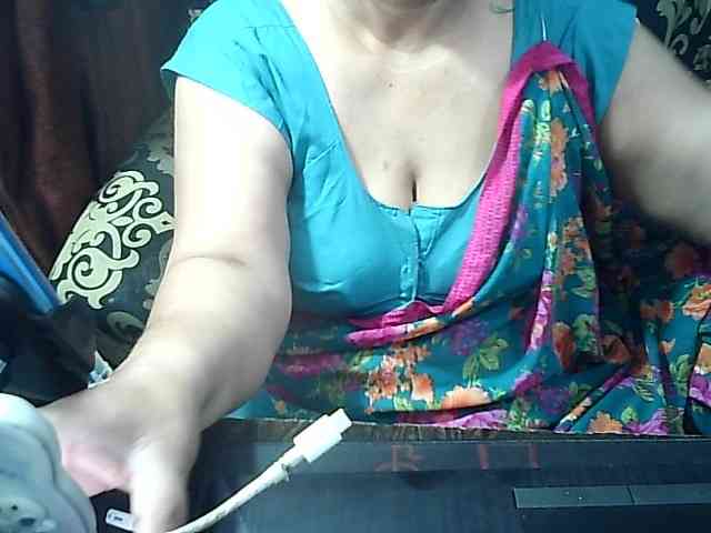 Indianbhabhimilf40 webcam