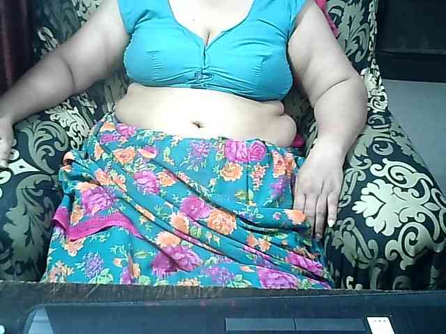 Indianbhabhimilf40 webcam