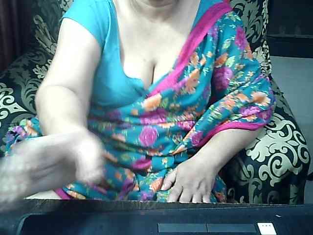 Indianbhabhimilf40 webcam