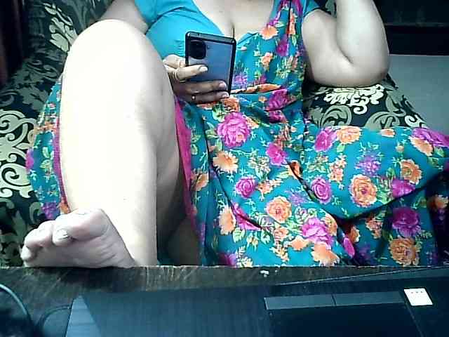 Indianbhabhimilf40 webcam