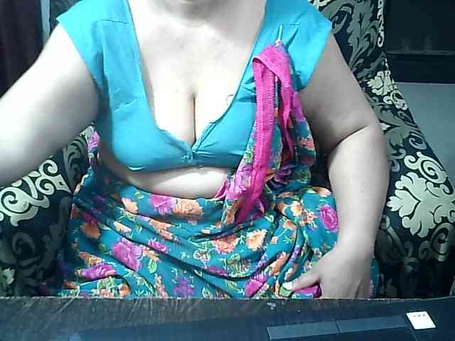 Indianbhabhimilf40 webcam