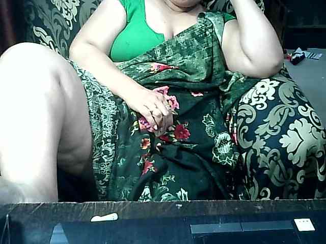 Indianbhabhimilf40 webcam