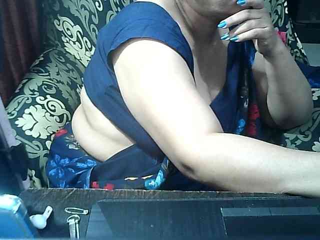 Indianbhabhimilf40 webcam