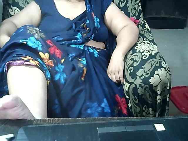 Indianbhabhimilf40 webcam
