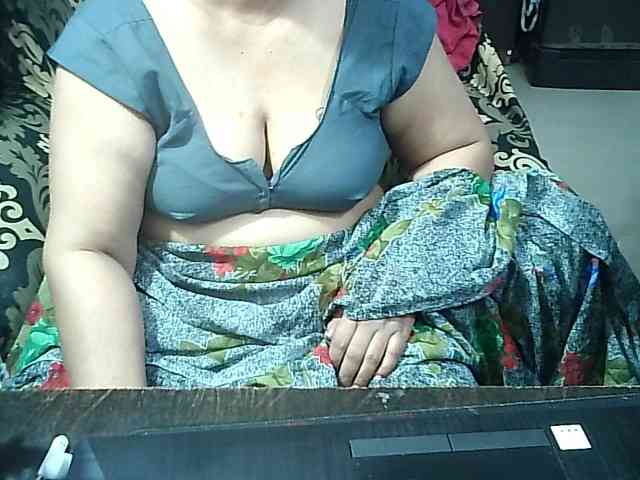 Indianbhabhimilf40 webcam