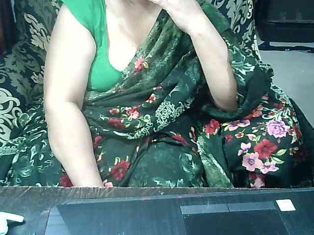 Indianbhabhimilf40 webcam