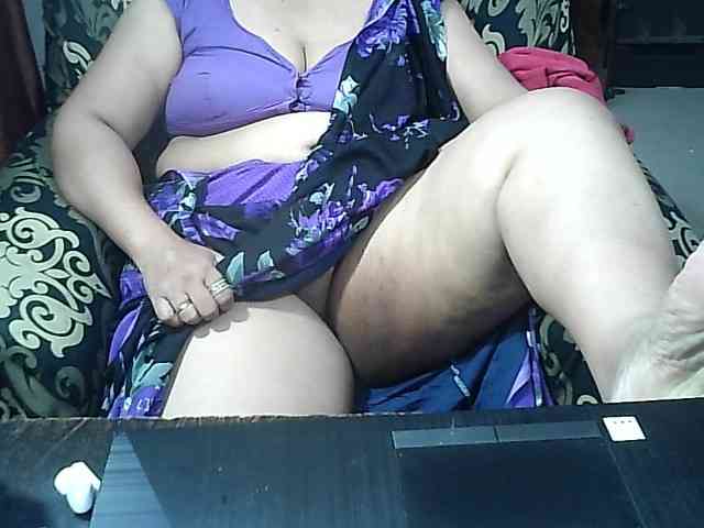 Indianbhabhimilf40 webcam
