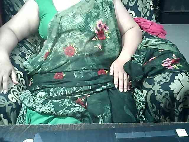 Indianbhabhimilf40 webcam