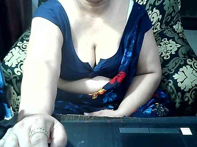 Indianbhabhimilf40