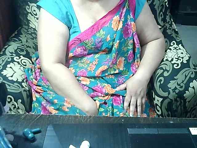 Indianbhabhimilf40 webcam