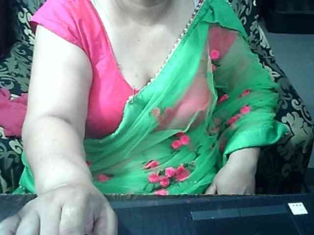 Indianbhabhimilf40 webcam