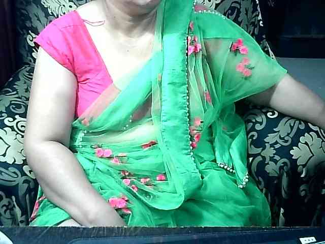 Indianbhabhimilf40 webcam