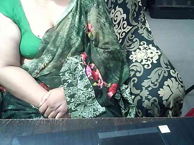 Indianbhabhimilf40 webcam