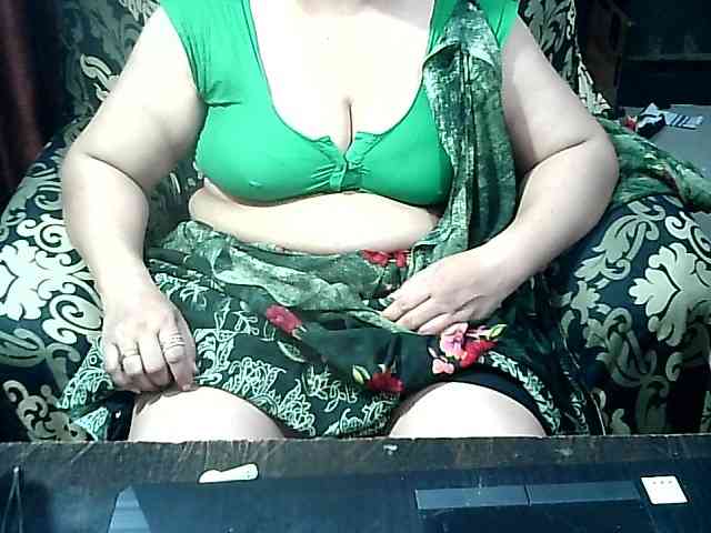 Indianbhabhimilf40 webcam