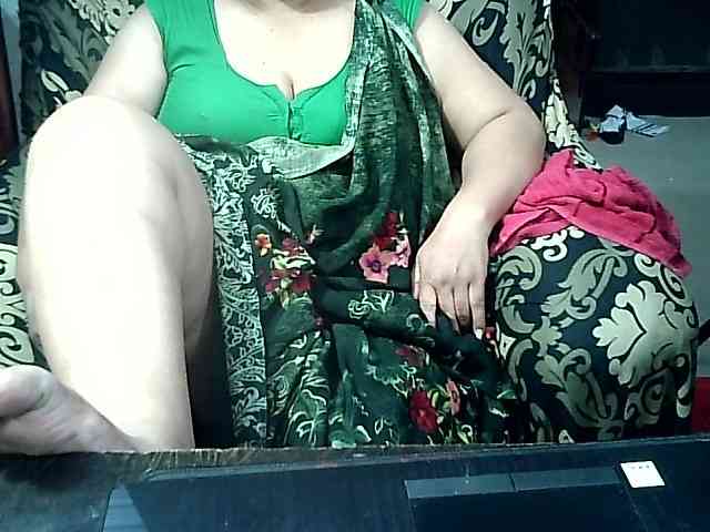 Indianbhabhimilf40 webcam