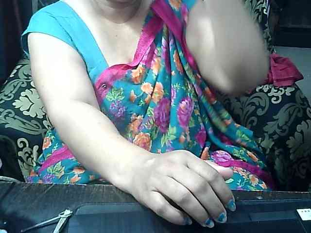 Indianbhabhimilf40 webcam