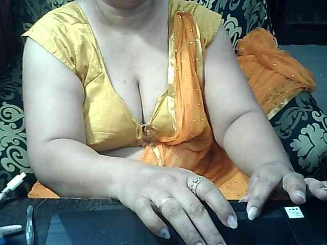 Indianbhabhimilf40 webcam