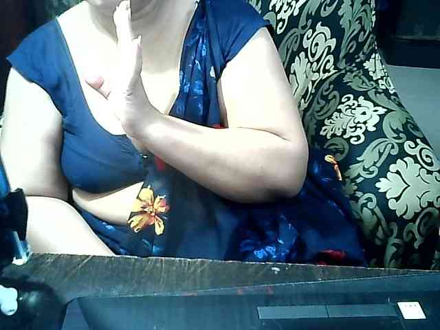 Indianbhabhimilf40 webcam