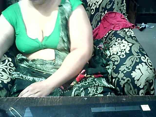 Indianbhabhimilf40 webcam