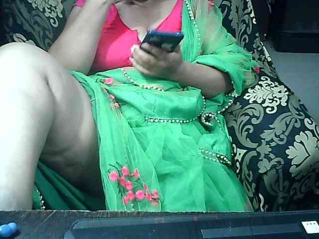 Indianbhabhimilf40 webcam