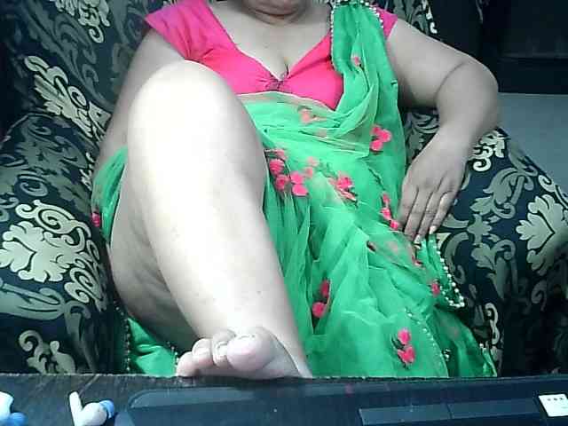 Indianbhabhimilf40 webcam