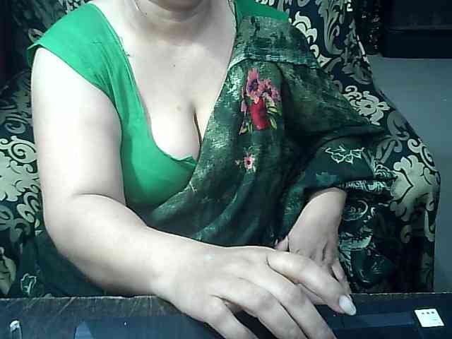 Indianbhabhimilf40 webcam