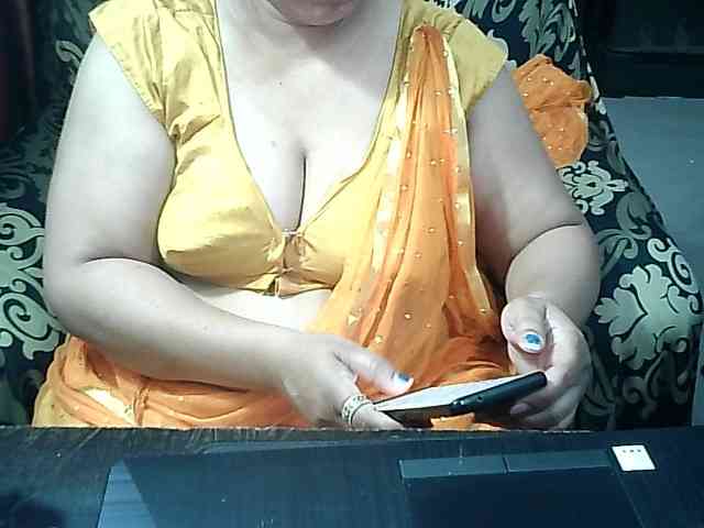 Indianbhabhimilf40