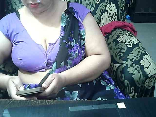 Indianbhabhimilf40 webcam
