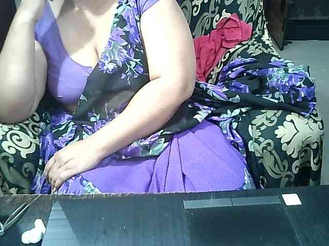 Indianbhabhimilf40 webcam