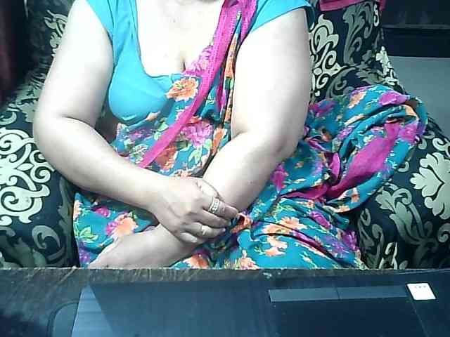 Indianbhabhimilf40 webcam
