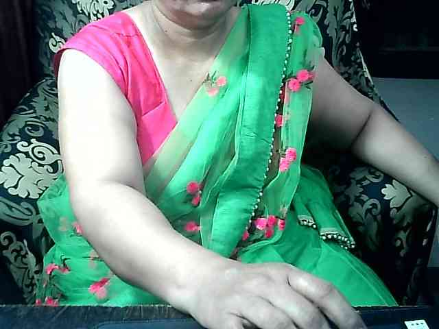 Indianbhabhimilf40 webcam