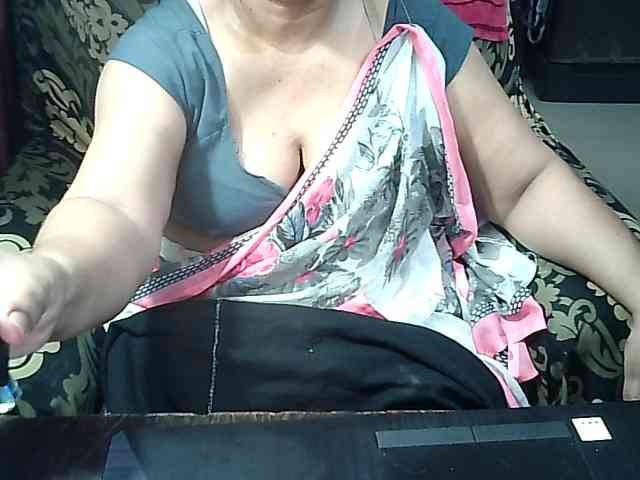 Indianbhabhimilf40 webcam