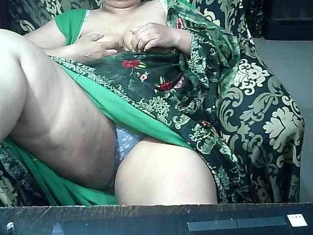 Indianbhabhimilf40 webcam