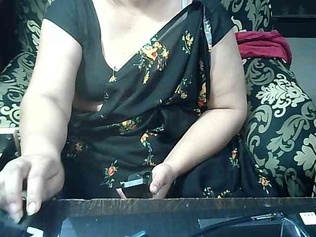 Indianbhabhimilf40 webcam