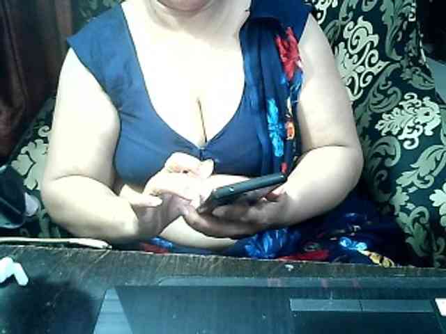 Indianbhabhimilf40 webcam