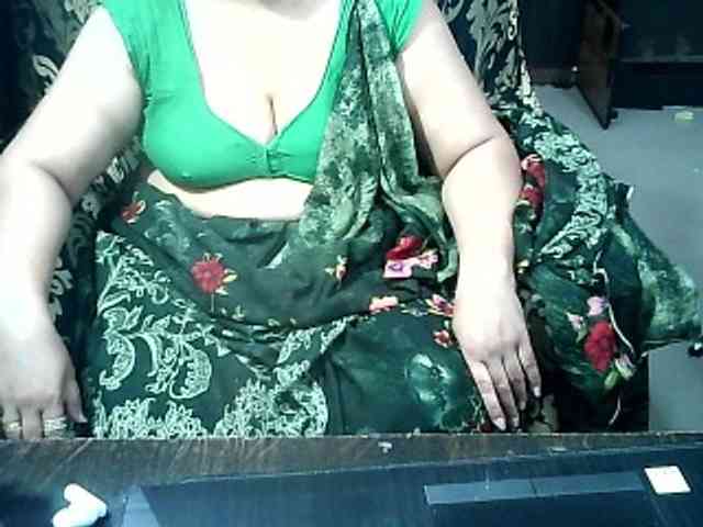 Indianbhabhimilf40 webcam