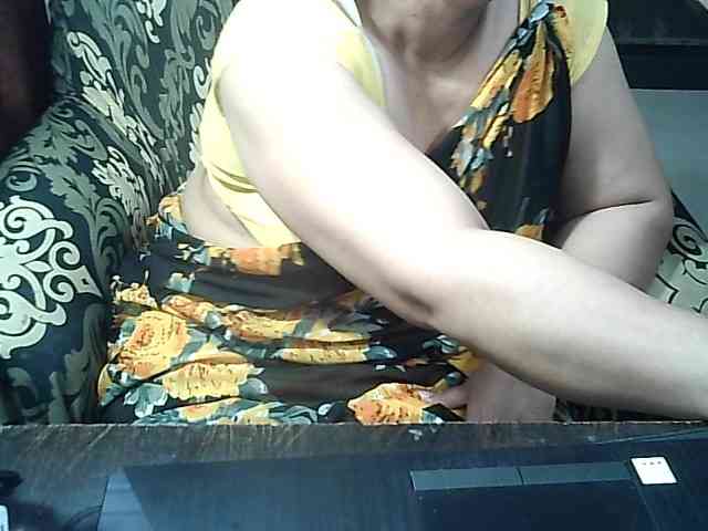 Indianbhabhimilf40 webcam